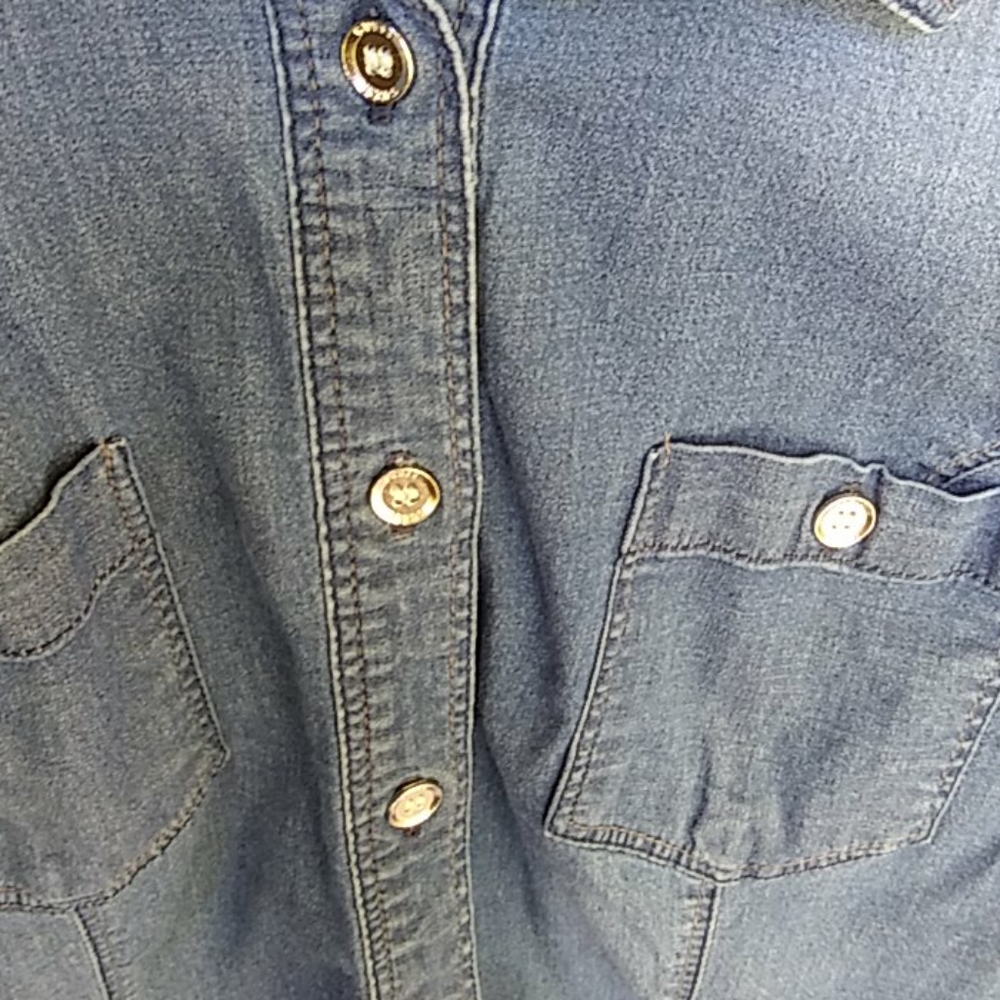 Guess los Angeles denim shirt. - Picture 11 of 16